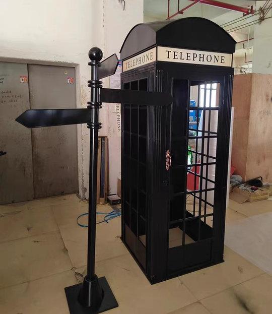 London Telephone Booth+2M Sign+1.2M Mailbox+1M Bench+0.5M Telephone - Black