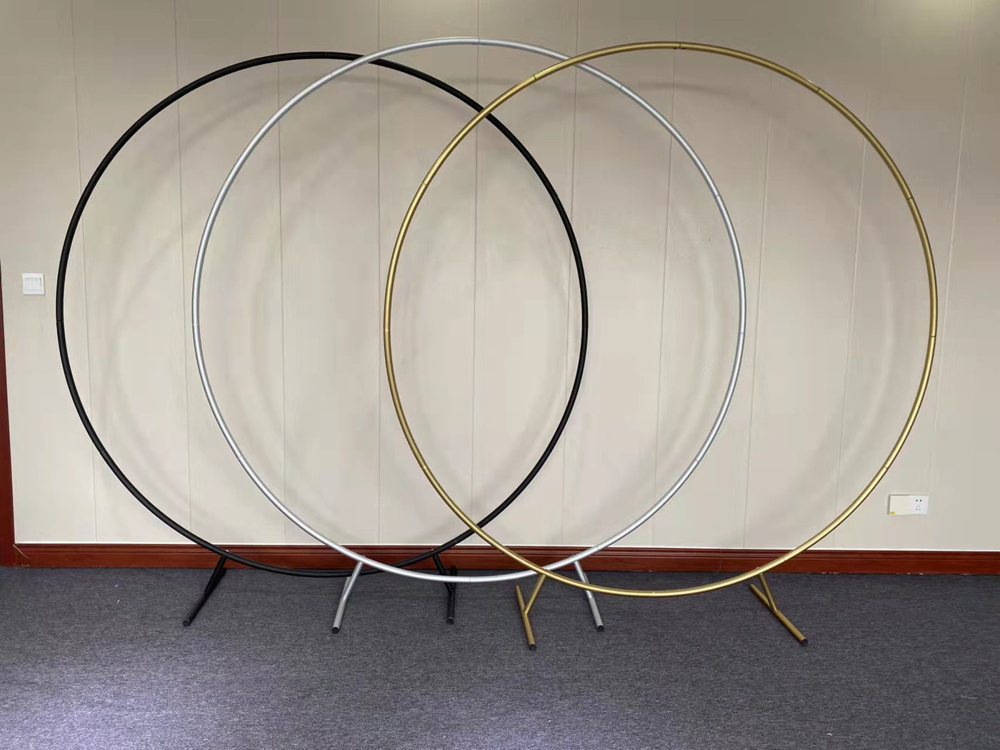 Simple Modern Aluminum Circle Arch 65" - Gold/Black/Silver